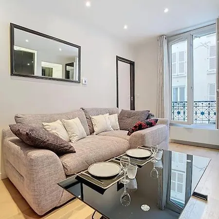 49-le Cocon-metro A 1mn *